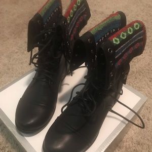 Combat boots unique